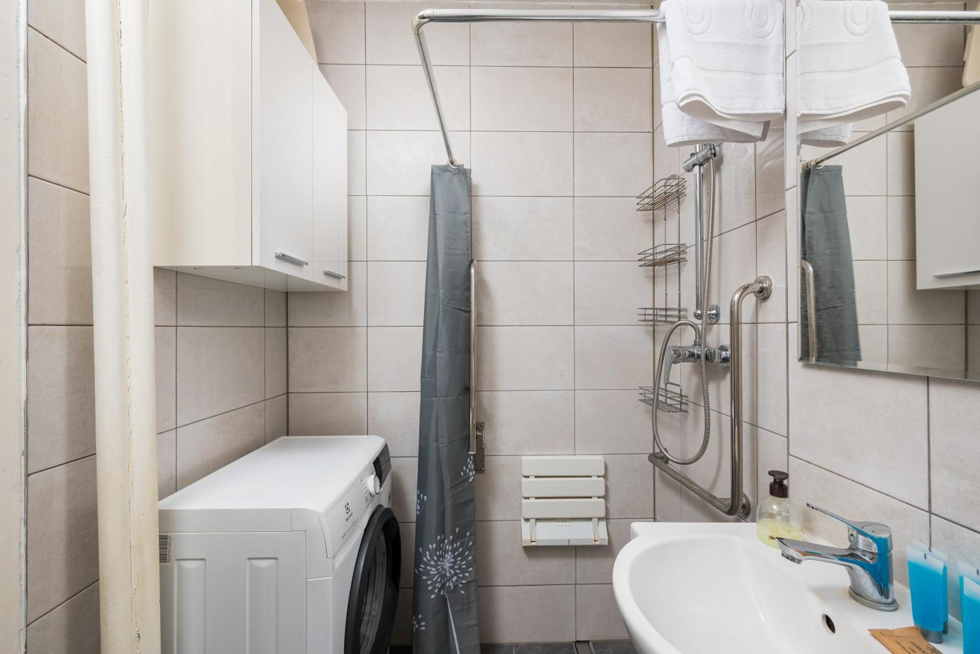 Wola Mila Standard Apartment Warsaw Exterior photo