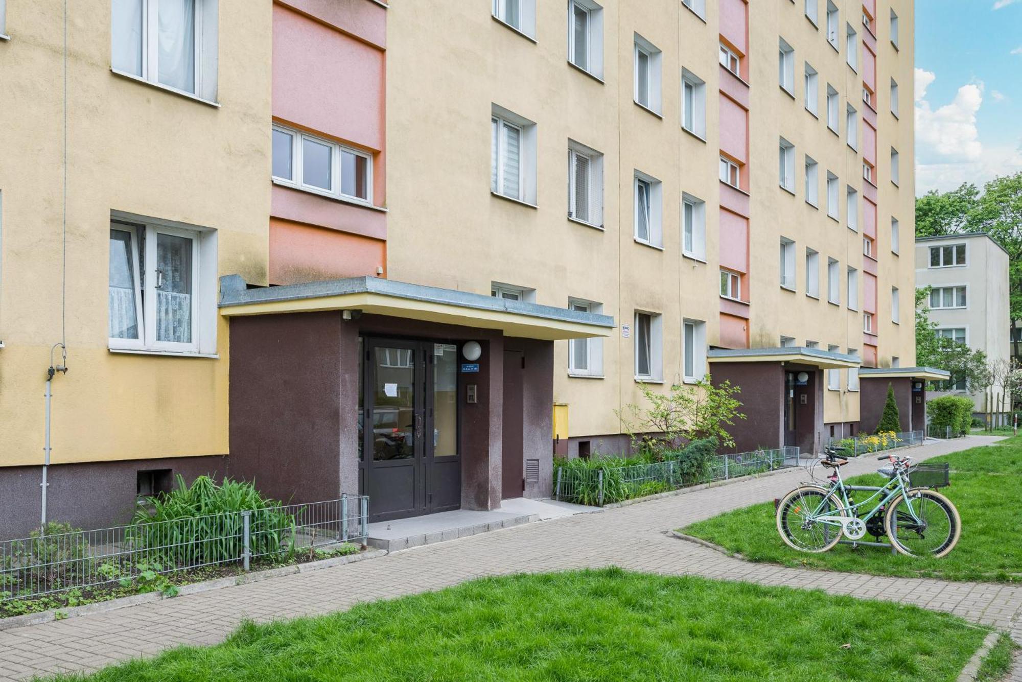 Wola Mila Standard Apartment Warsaw Exterior photo